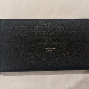 Louis Vuitton Textured Black Wallet